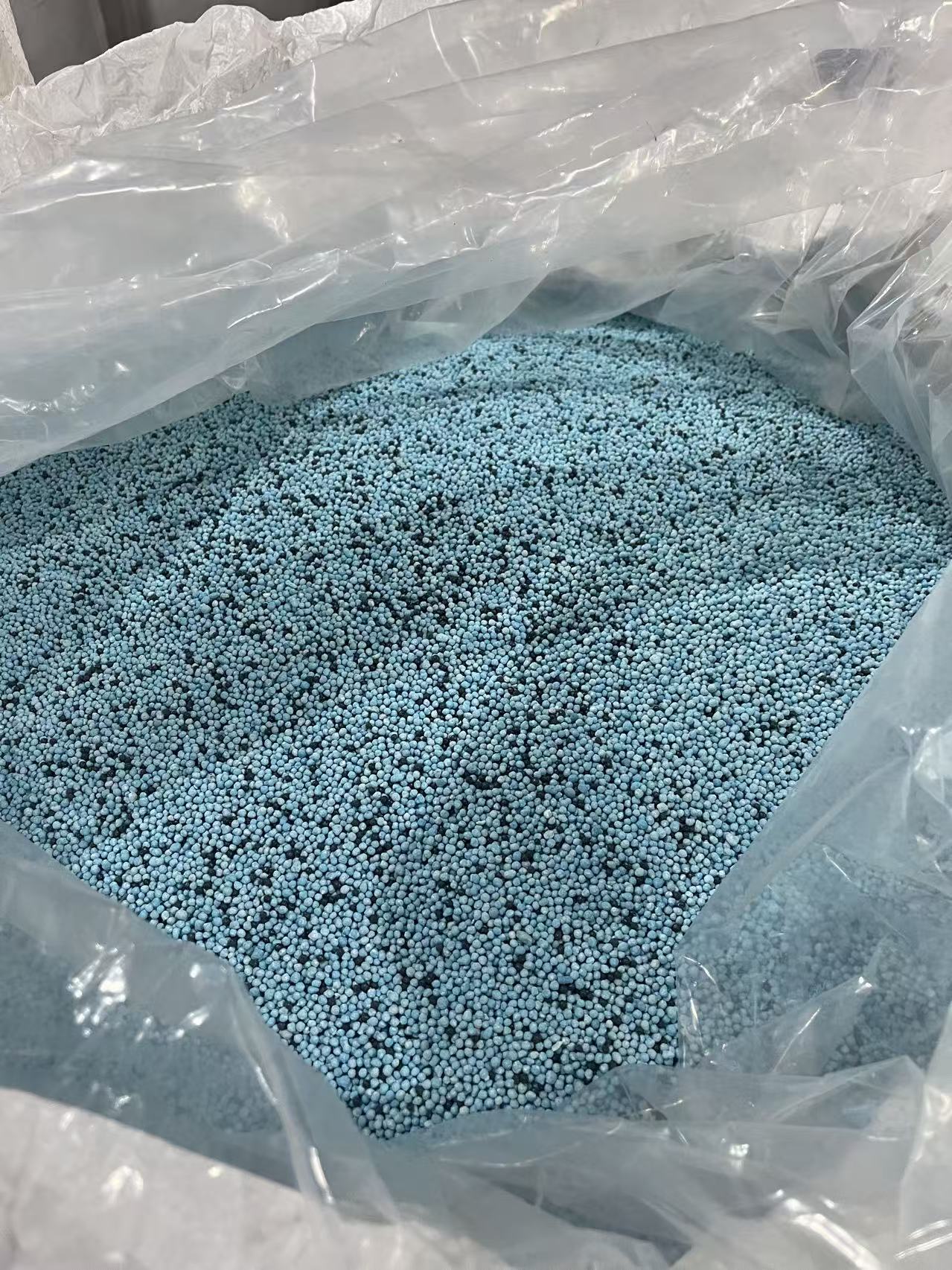 Fertiliser granules
